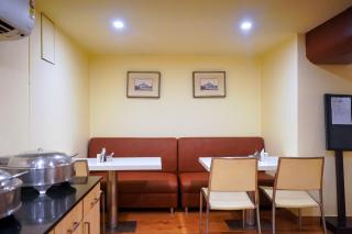 Middleton Inn - 9