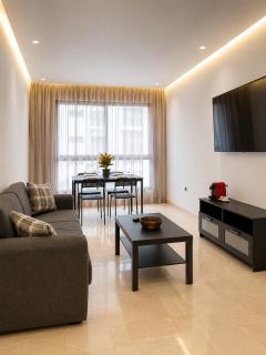 Vivastay Casablanca - Modern Studio Free Parking Near Tram & Hospitals - 0