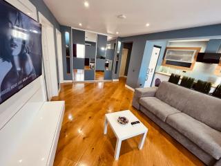 Central Design Apartment - Bucharest City Center - 3