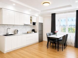 Modern 1BR - Walk to Sukhbaatar Square - 6