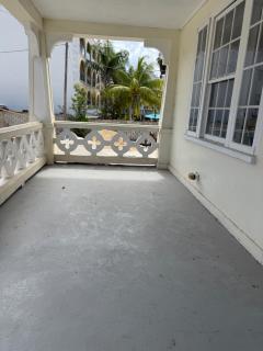 Maxwell Beach Escape 7- Near Beach & Resort Access - 3