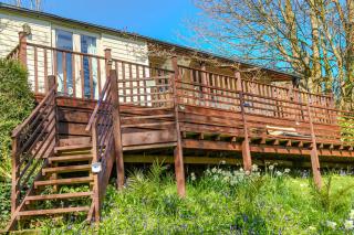 Treetops, a relaxing haven in Bantham South Devon - 1