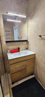 Gorgeous Sea Breeze Premium Residence - 9