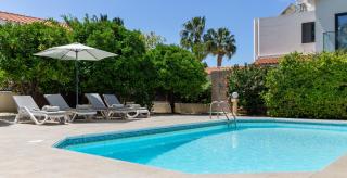 Villa Melania - Garden Haven near Coral Bay Beach - 0