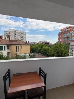 Reni Apartment - 2