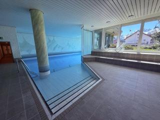 Slope-Side Mountain Apt Sleeps 4 - 1