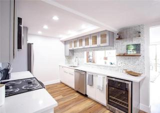 Luxury Key Biscayne Beachfront Getaway - 8