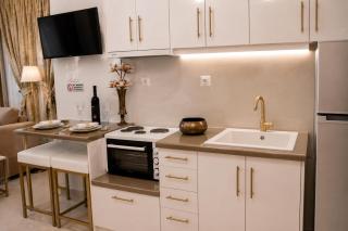 GOLDENSPACE by Evagelias Homes Volos - 1