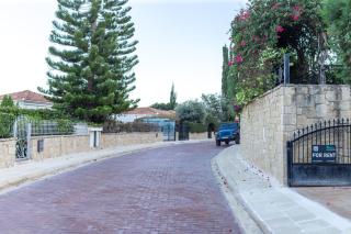 Villa Rafaela - Luxury 4BR Retreat near the Baths of Aphrodite - 3