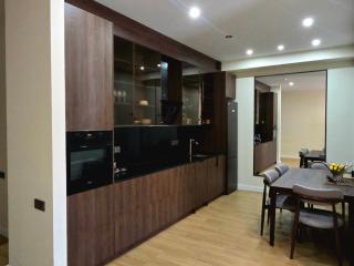 Brand New Luxury Apartment on Arami Street City Centre - 4