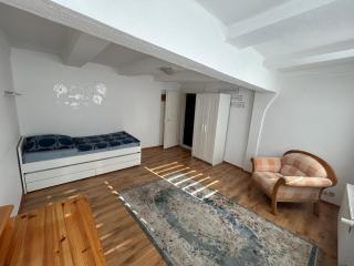 Historic Timber House - 3