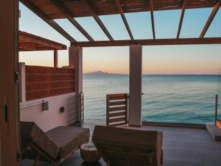 Posidonia Suites - 8