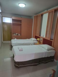 Happy 2 Pratunam Hotel - 9