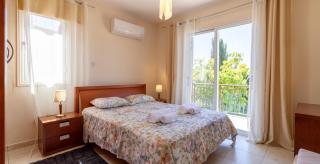 Villa Albina - Elegant 3BR Retreat with Private Pool near Coral Bay - 8