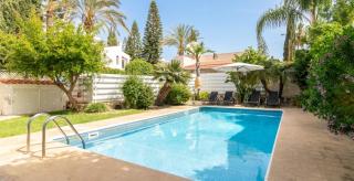Villa Safia - 3BR Retreat with Private Pool near Coral Bay Beach - 7