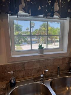 Homosassa Tiny Home-Nature Coast Glamping Getaway - 3
