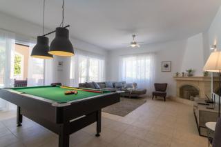 Villa Sapphire - Luxury 5BR Designer Retreat with a Private Swimming Pool - 9