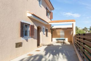 Villa Sapphire - Luxury 5BR Designer Retreat with a Private Swimming Pool - 3