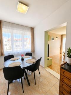 Apartment Kike, near beach & old town - 0