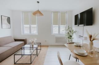 Elegant bright and cozy T2 - 0
