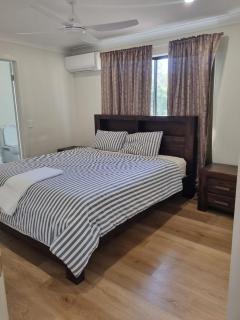 Modern 3 bed house in a quiet acreage - 2