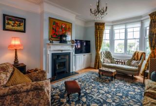 Detached Edwardian Villa with Garden and Parking - 8