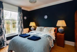 Detached Edwardian Villa with Garden and Parking - 5