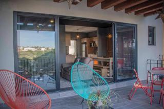 3BD 2BA, AC Pool, Gym, Parking and Security - 2