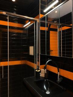 Designer 2BD, Own Entrance Own Terrace City Center - 8