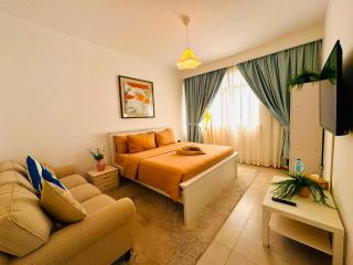 Majestic Inn - 2