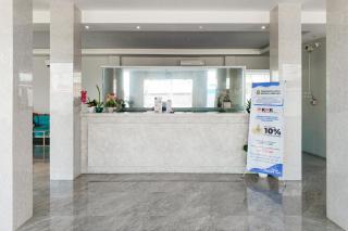 Urbanview Hotel Grand Luxury Lampung - 6