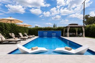 Group Getaway Private Pool, Billiards & Gym - 0