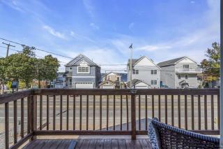 Game Room, Kayaks, Steps to the Ocean! - 2