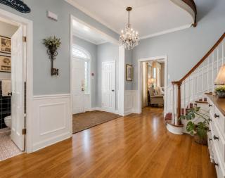 Historic Mansion-King Suite-The Blue Jay - 5