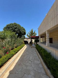 Agora House - 9