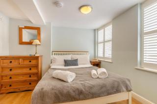 3 Bed in Whitby oc-w957 - 7