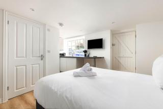 Elegant Clifton studio near central Bristol - 9