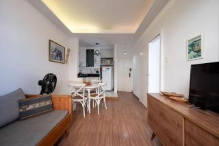 Vista para a praia de Copacabana, quarto e sala - 9