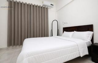 Courts Plaza Apartments - 0