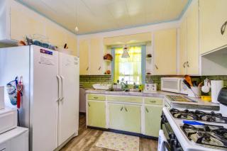 Rochester Escape w/ Hot Tub & Game Room! - 5