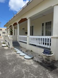 Maxwell Beach Escape 4- Beach & Resort Access - 3