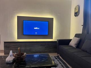 2 Bedrooms Apartment 7min To Cairo Airport Free Snacks & drinks - 9