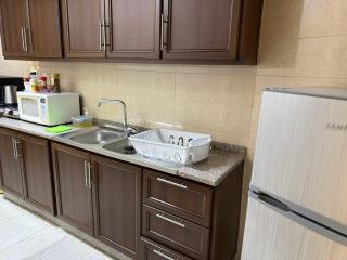 Stylish Rooftop Apartment, Walk to Luweibdeh & Downtown, Terrace - Amán - 7