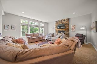 < 1 Mi to Geist Park & Beach! Playroom & Patio - 0
