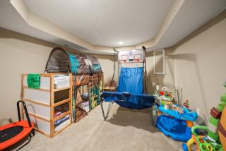 < 1 Mi to Geist Park & Beach! Playroom & Patio - 8