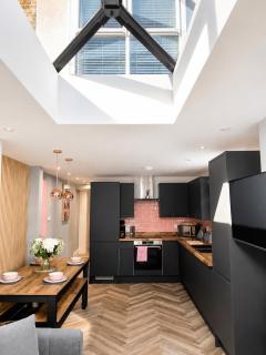 Stylish Coastal Apartment- Sleeps6 - Ground floor - 7