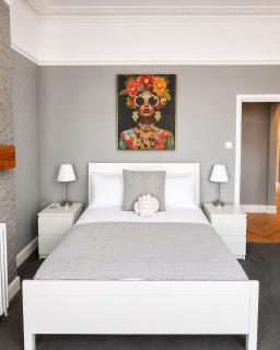 Stylish Coastal Apartment- Sleeps6 - Ground floor - 2