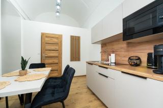 Luxapartment Jacuzzi with Breakfast option - 4