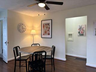 Charloe 2 Bedroom Family House - 2