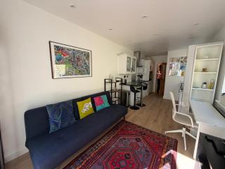 Brixton Hill- 2 Bed Flat - 8